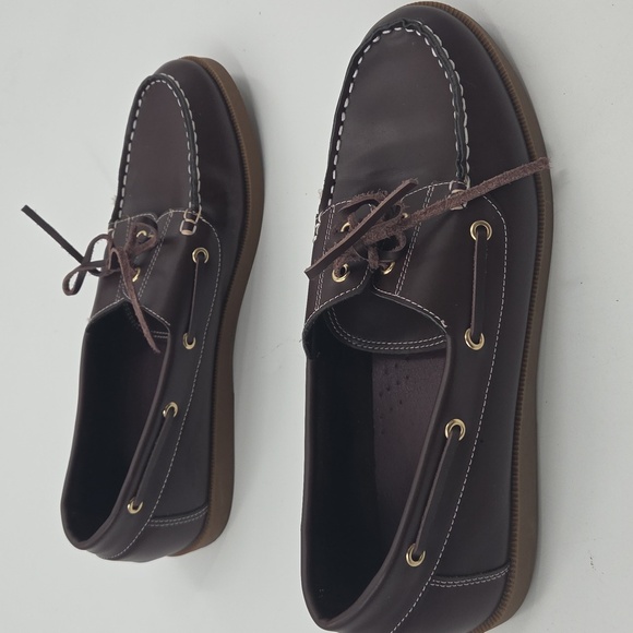 Elegant Brown Boat Shoes - Picture 12 of 16